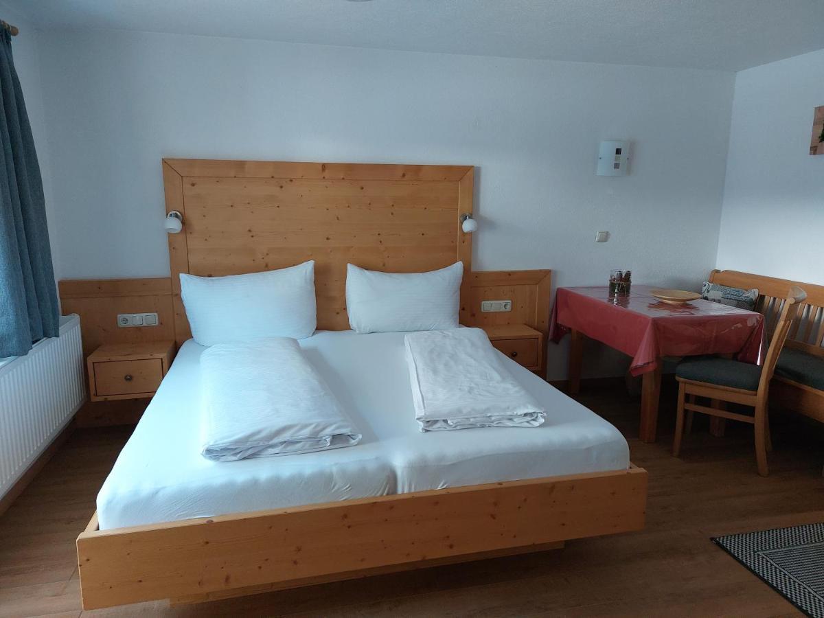 Pension Appartementhaus Bergland Biberwier Buitenkant foto